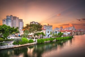 moving to naples fl