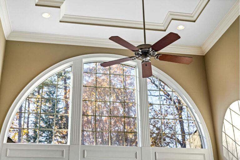 Do ceiling fans keep house cooler
